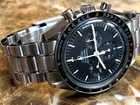 omega speedmaster manual wind moonwatch|omega speedmaster moonwatch review.